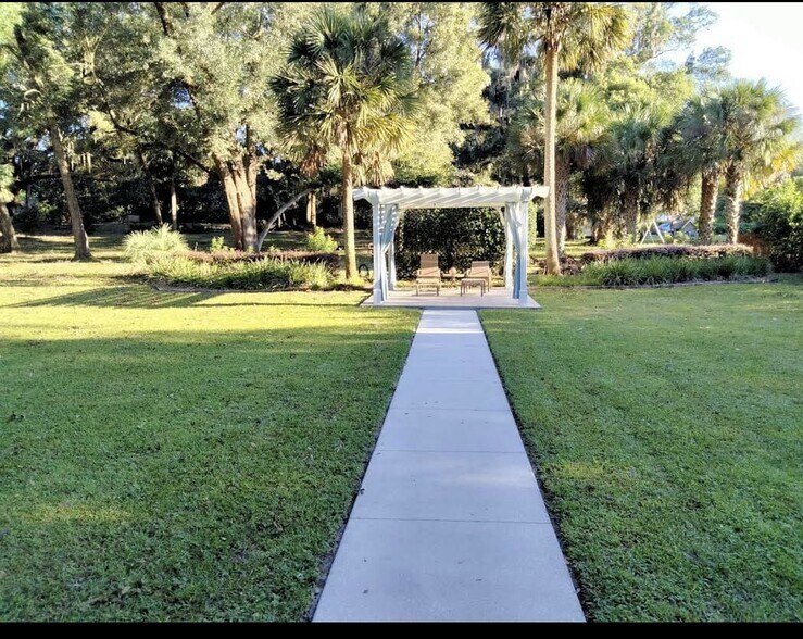 More Photos Of 215 E French Ave, Orange City Hospitality For Sale