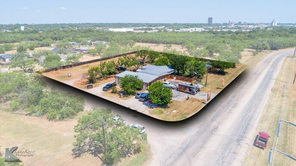 More Photos Of 2180 Maple St, Abilene Specialty For Sale