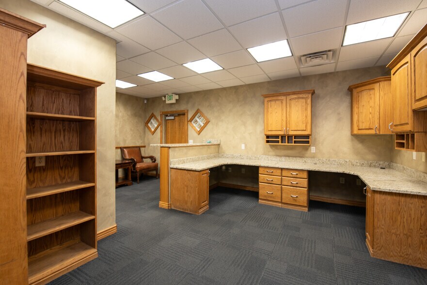 More Photos Of 335 S 1250 W, Lindon Self Storage For Lease