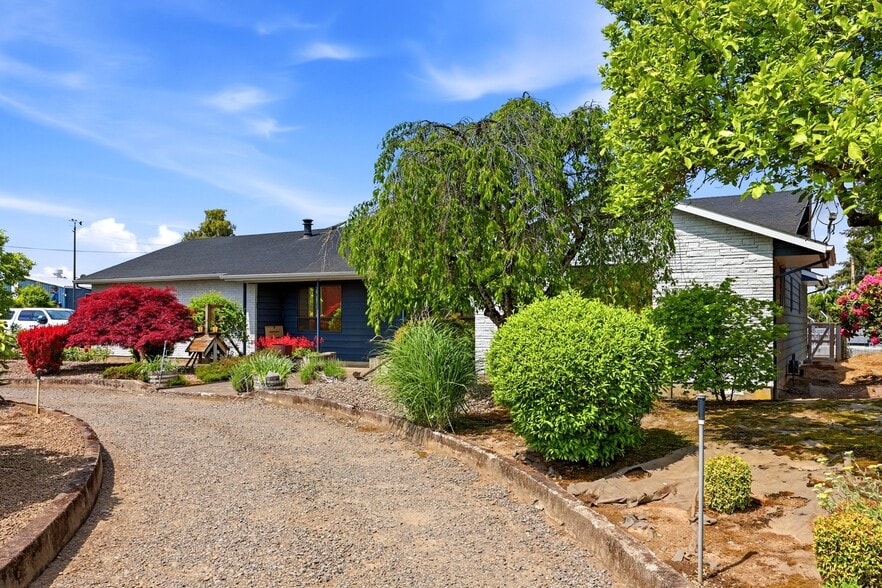 Primary Photo Of 9085 Arney Ln NE, Woodburn Industrial For Sale