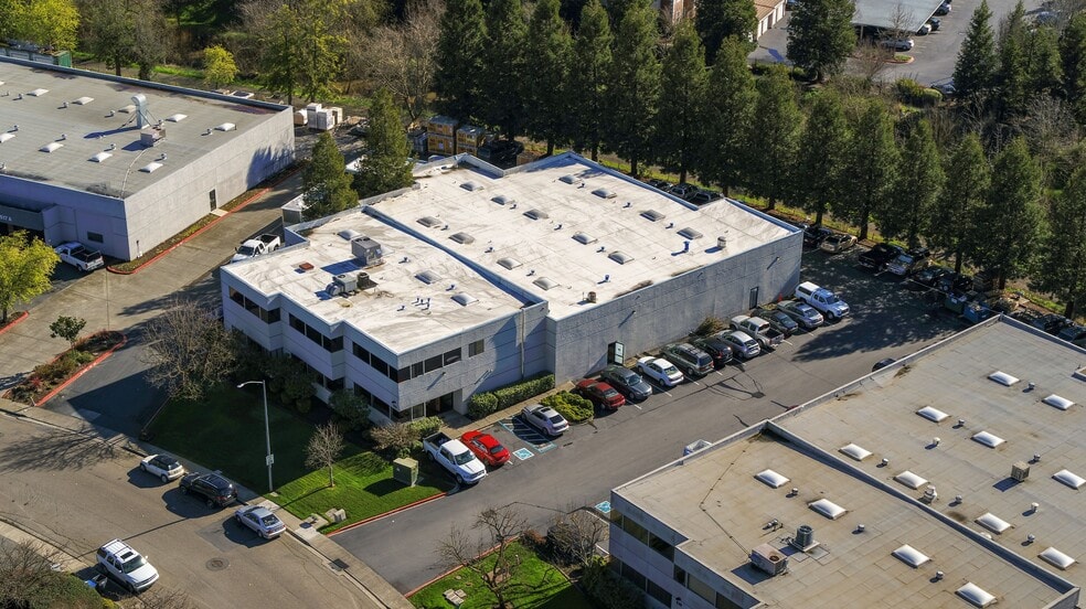 More Photos Of 529 Martin Ave, Rohnert Park Manufacturing For Lease