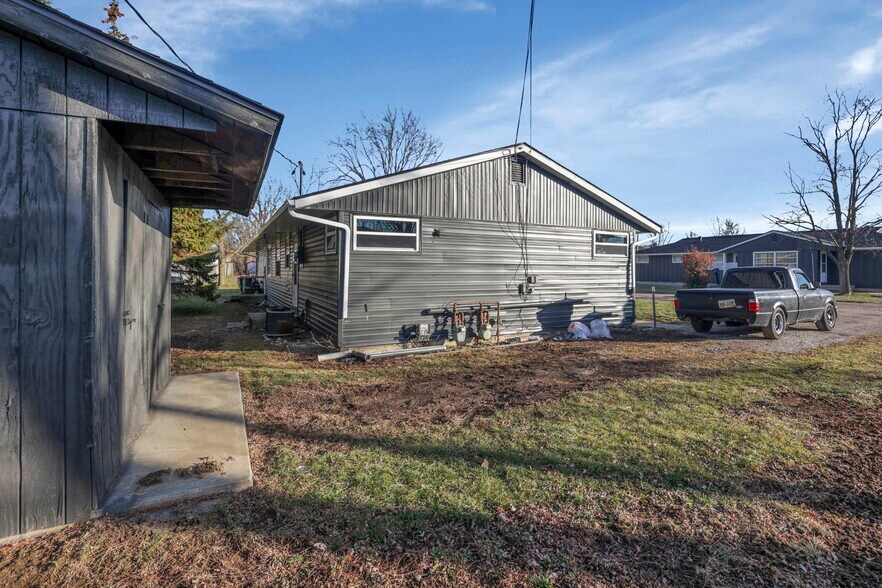 More Photos Of 12-35 Grove Ct, Marysville Apartments For Sale