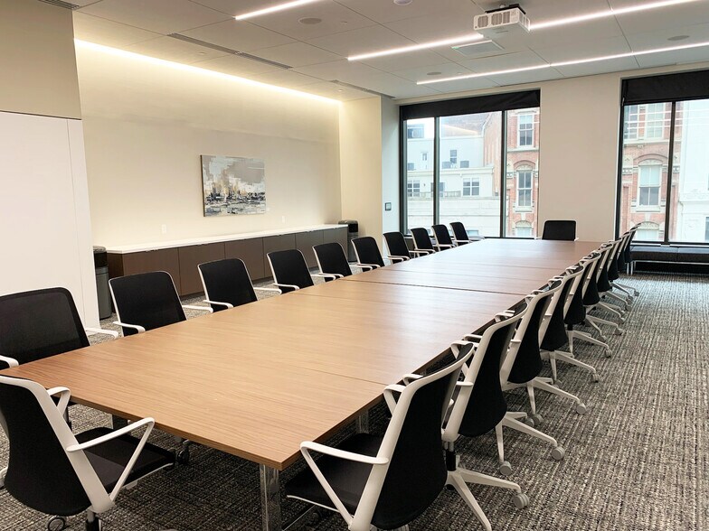 More Photos Of 200 Public Sq, Cleveland Office For Sale
