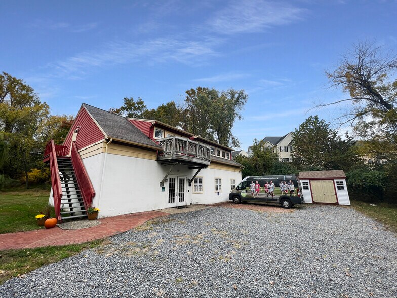 More Photos Of 381 Brinton Lake Rd, Thornton Office For Lease