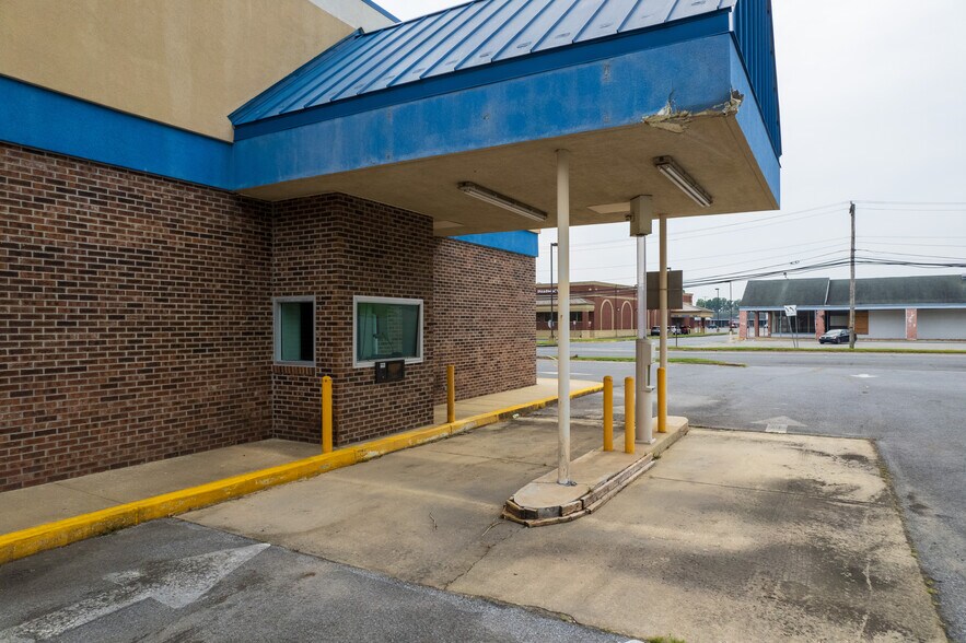 More Photos Of 701 Atlanta Rd, Seaford Freestanding For Lease