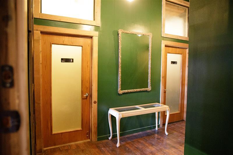 More Photos Of 1311 W 13th St, Kansas City Unknown For Lease