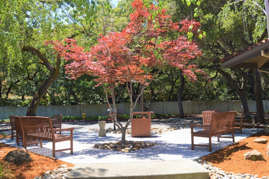 More Photos Of 983 University Ave, Los Gatos Unknown For Lease