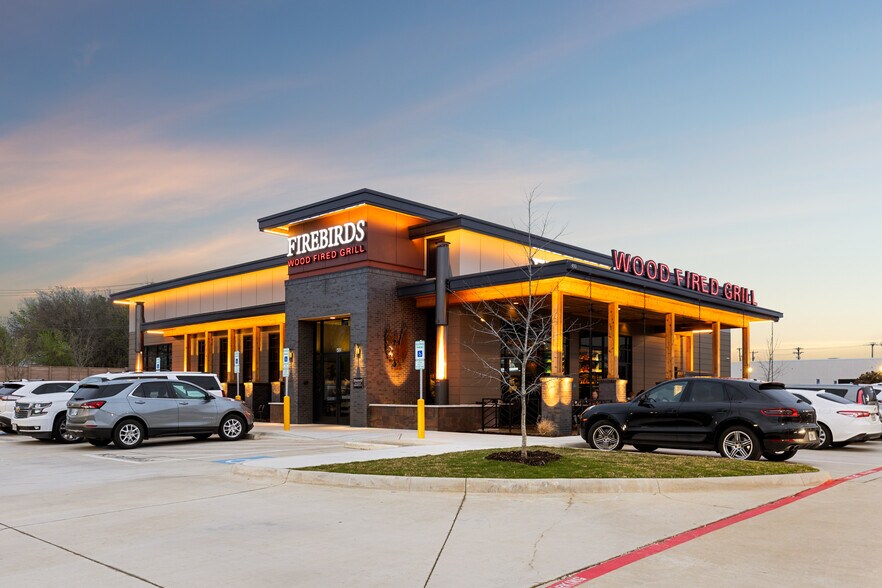 Primary Photo Of 450 W State Highway 114, Grapevine Restaurant For Sale