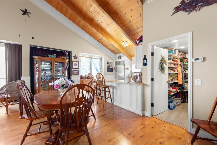 More Photos Of 907 Mission Rock Rd, Santa Paula Light Manufacturing For Sale