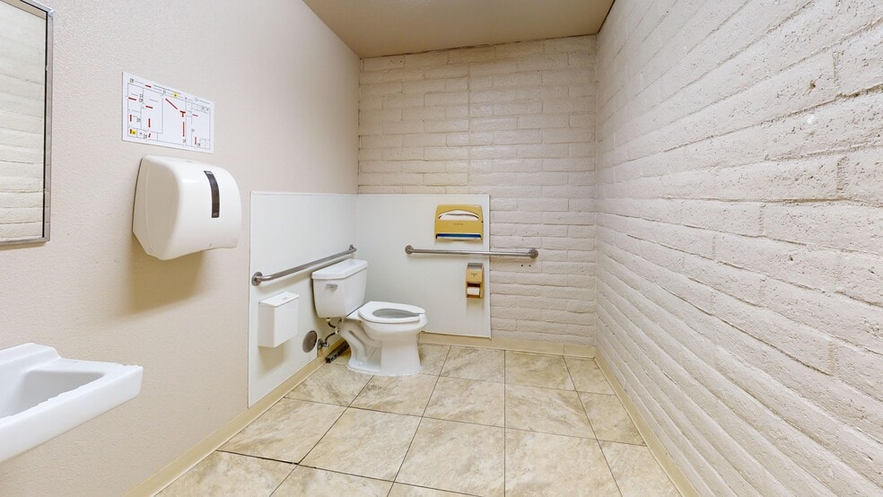 More Photos Of 4216 Shasta Dam Blvd, Shasta Lake General Retail For Lease