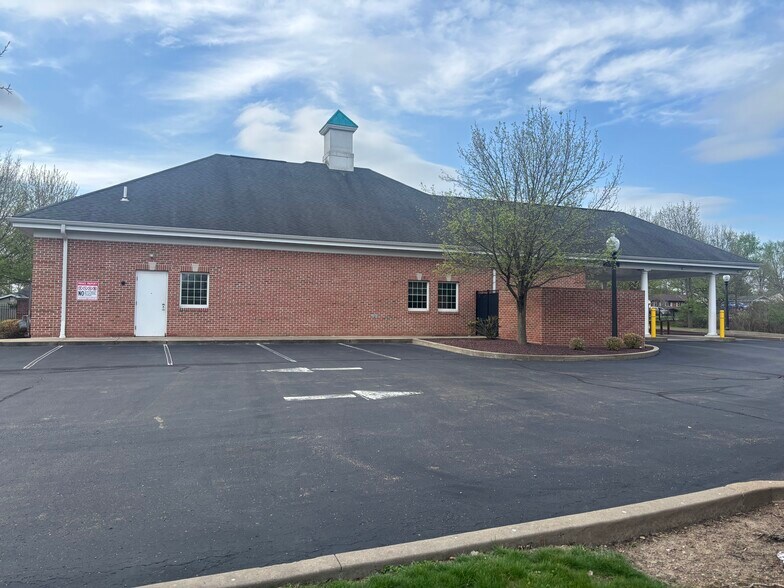 More Photos Of 2630 Rochester Rd, Cranberry Township Freestanding For Lease