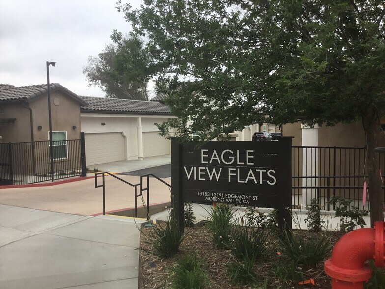 More Photos Of 13129 Edgemont St, Moreno Valley Specialty For Sale