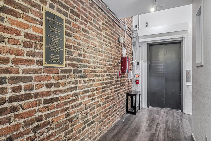 More Photos Of 34-38 Mason St, San Francisco Loft Creative Space For Sale