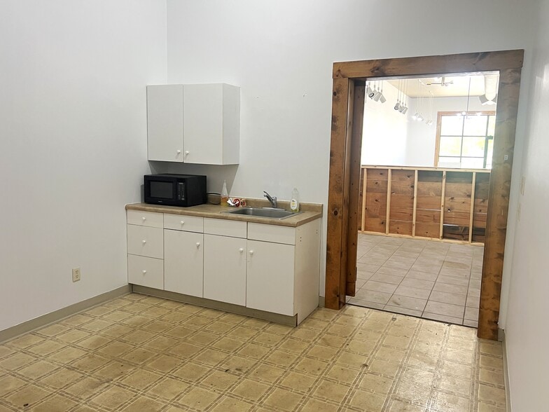 More Photos Of 14307 Gould St, Crosslake General Retail For Sale