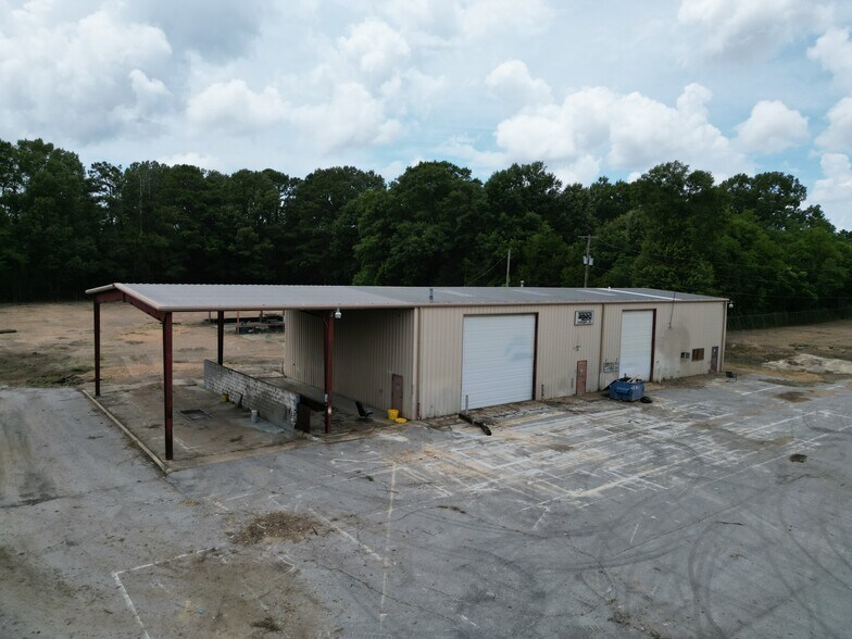 More Photos Of 5129 S McRaven Rd, Jackson Showroom For Sale