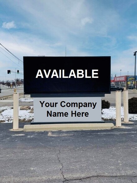 More Photos Of 4030 Coldwater Rd, Fort Wayne Bar For Sale