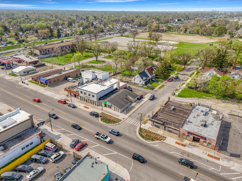 More Photos Of 17600 W Warren Ave, Detroit Office For Lease