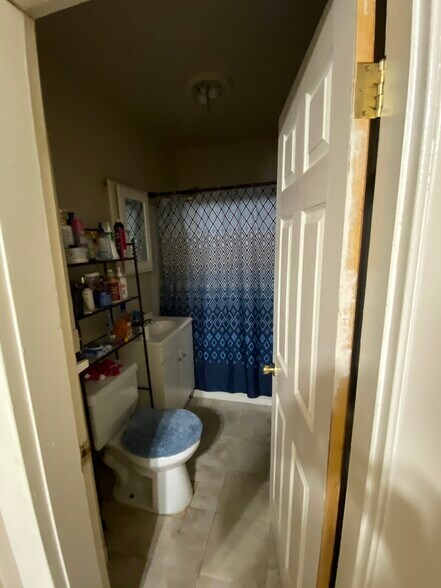 More Photos Of 78 Hawkins St, Derby Apartments For Lease