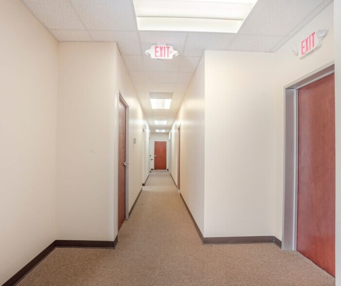 More Photos Of 4921 Centre Pointe Dr, North Charleston Medical For Sale