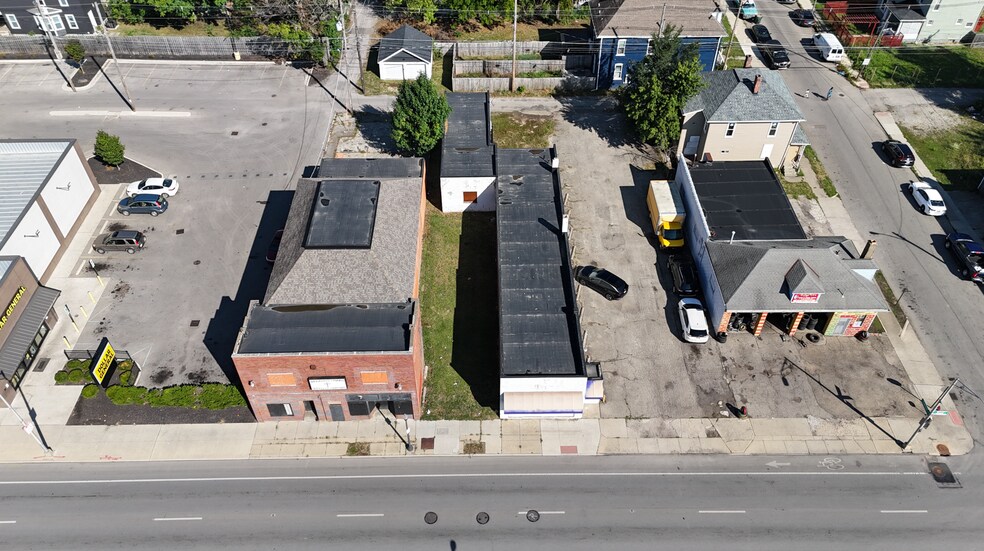 More Photos Of 1328 W Broad St, Columbus Freestanding For Sale