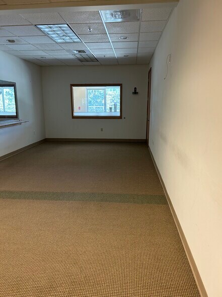 More Photos Of 1240-1260 Bergen Pky, Evergreen Unknown For Lease