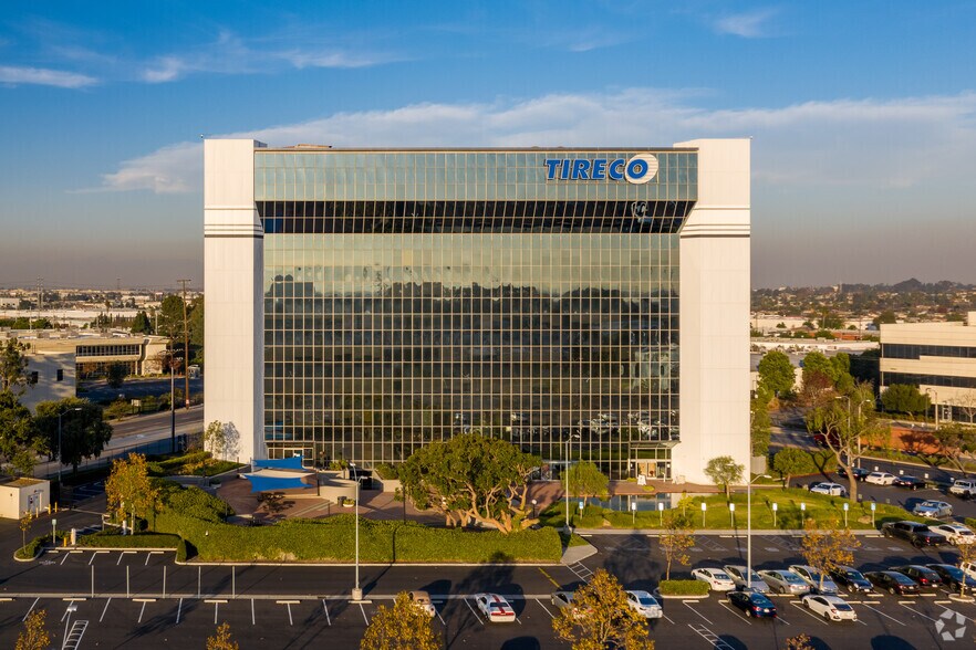 More Photos Of 500 W 190th St, Gardena Office For Lease