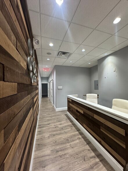 More Photos Of 156 Ramapo Valley Rd, Mahwah Medical For Lease