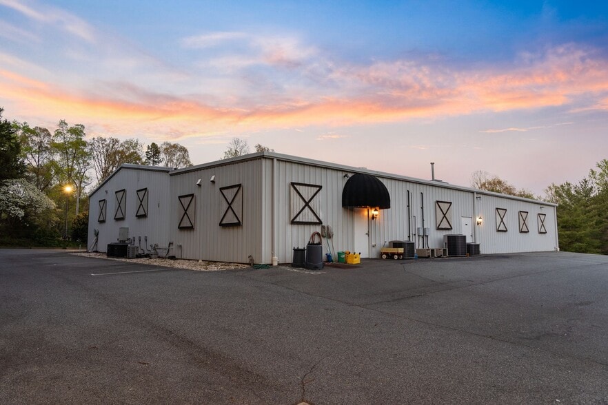 More Photos Of 2929 Hedrick Mill Rd, Lexington Lodge Meeting Hall For Sale