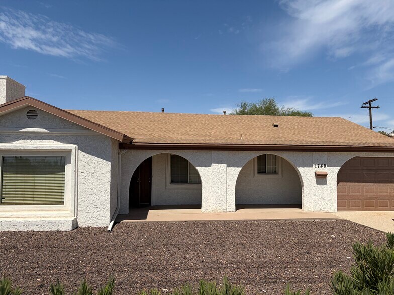 Primary Photo Of 1746 W Thomas Rd, Phoenix Multifamily For Sale
