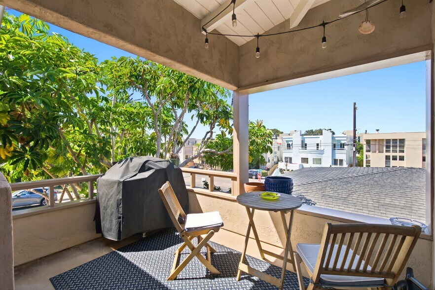 More Photos Of 4001 Riviera Dr, San Diego Apartments For Sale