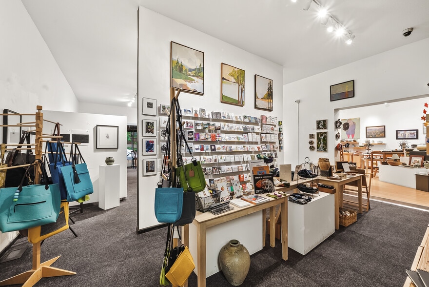 More Photos Of 611-619 Grand Ave, Saint Paul Storefront For Lease