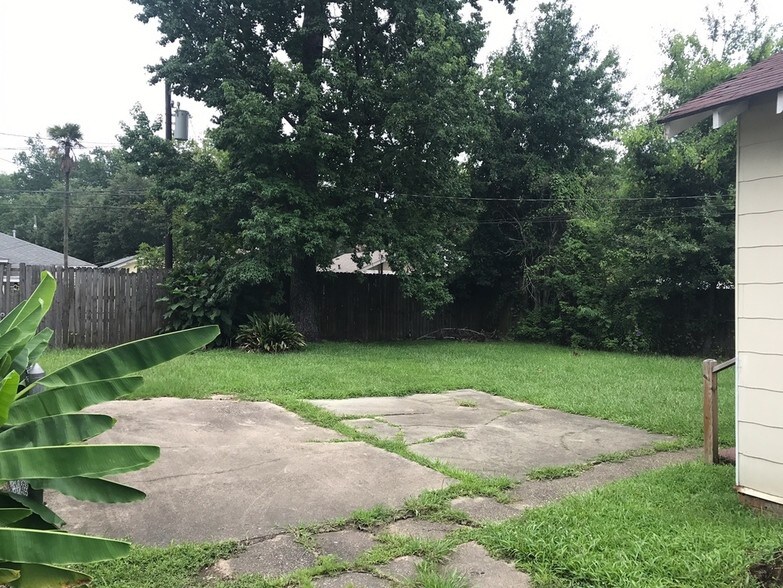 More Photos Of 608 Rapides St, Baton Rouge Office For Sale