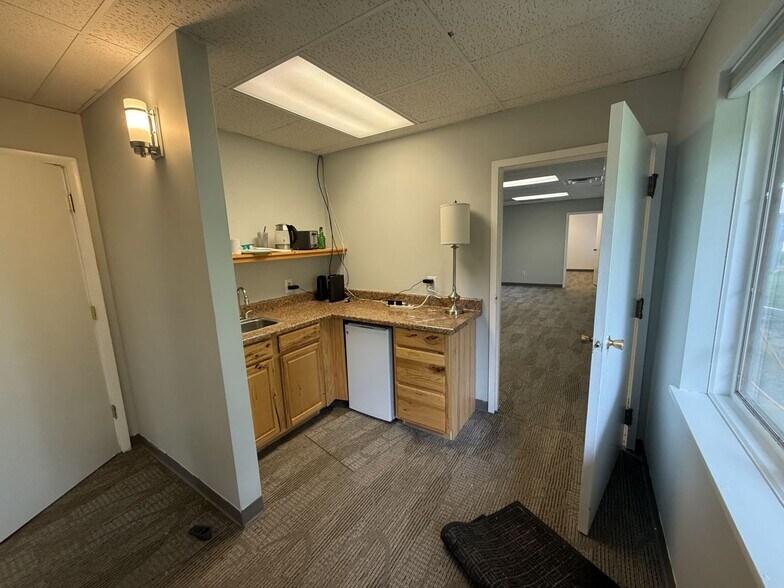More Photos Of 5080-5085 Lovers Ln, Portage Medical For Sale
