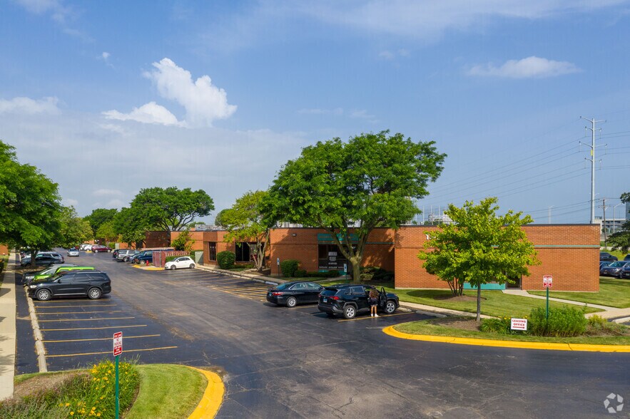 More Photos Of 1305-1365 Wiley Rd, Schaumburg Office For Lease