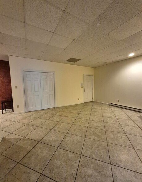 More Photos Of 5917 Plank Rd, Peoria Multifamily For Sale