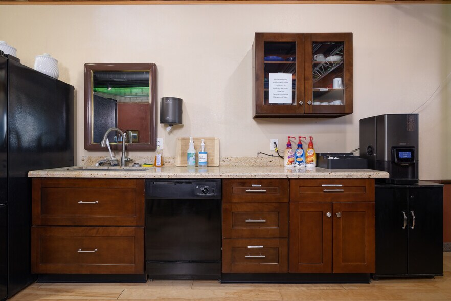 More Photos Of 1616 E Main St, Mesa Unknown For Lease