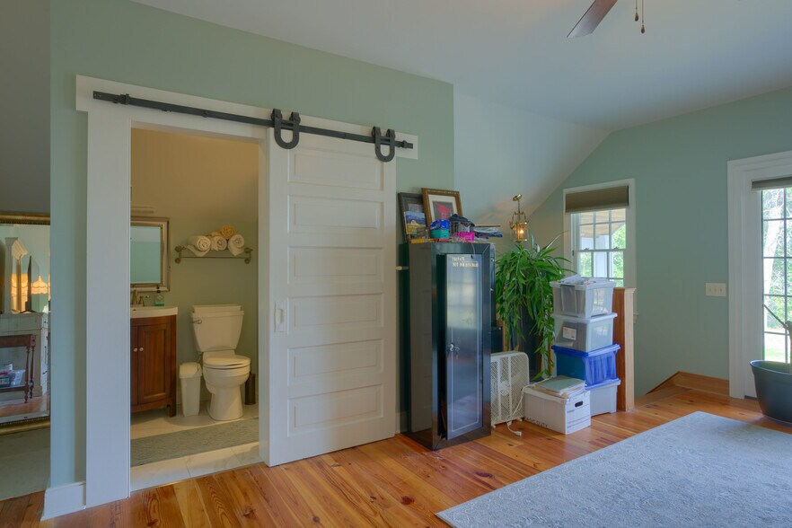 More Photos Of 6266 Richlands Hwy, Richlands Specialty For Sale