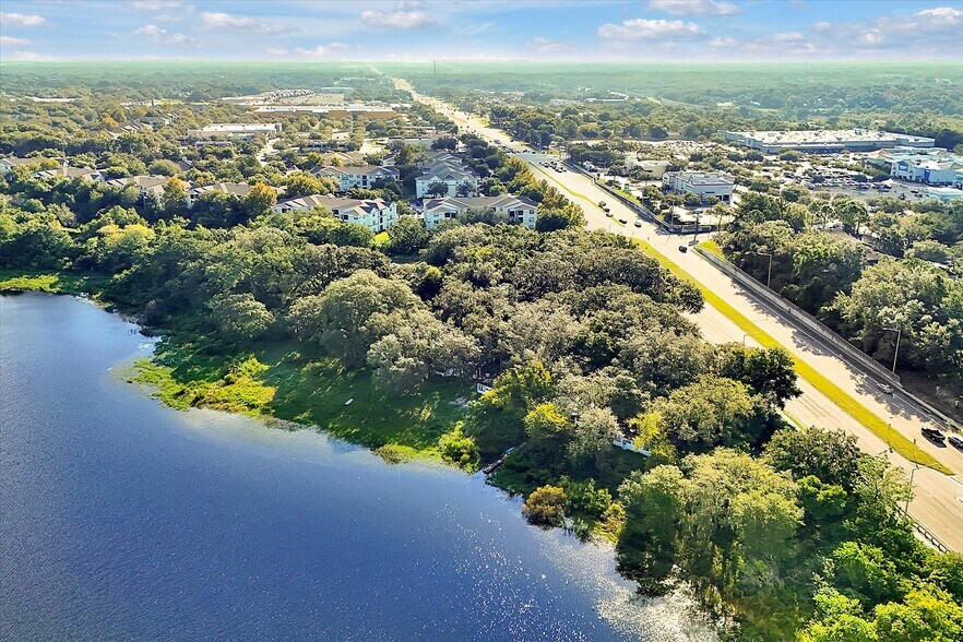 More Photos Of 8105 W Colonial Dr, Orlando Apartments For Sale