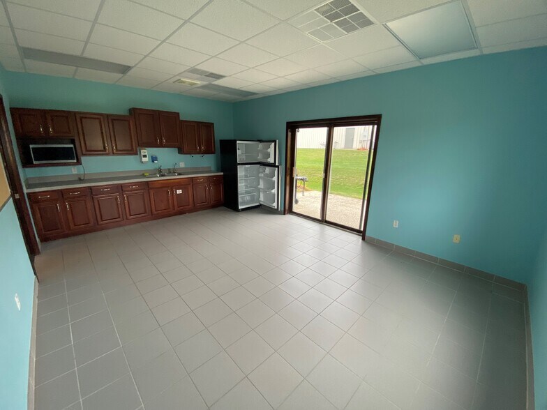 More Photos Of 5835 Shugart Ln, Traverse City Manufacturing For Lease