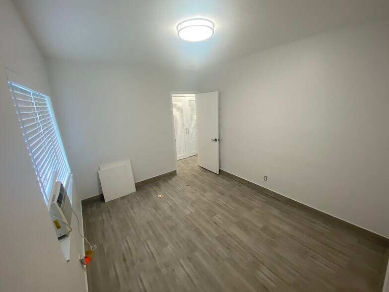 More Photos Of 1723 Liberty St, Hollywood Apartments For Sale