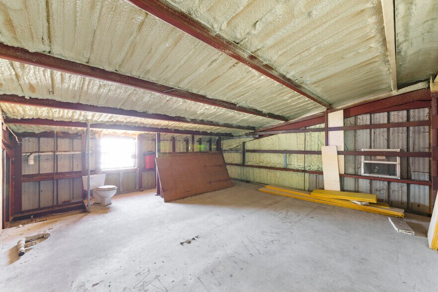 More Photos Of 4713 E Tidwell Rd, Houston Warehouse For Sale