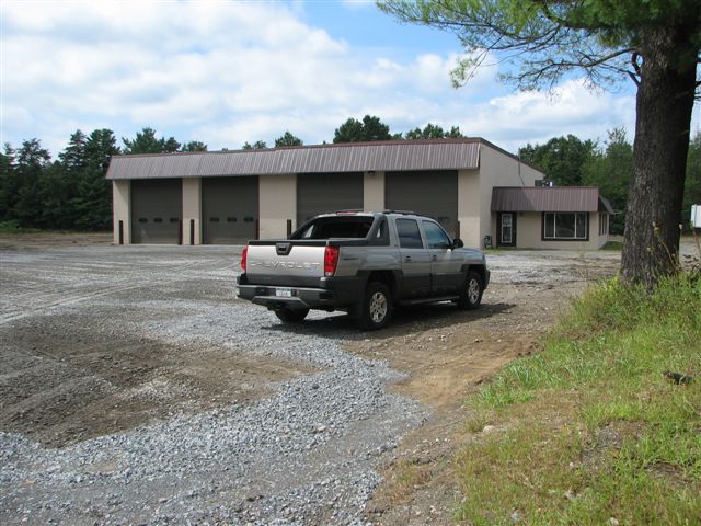 More Photos Of 130 Big Boom Rd, Queensbury Warehouse For Lease