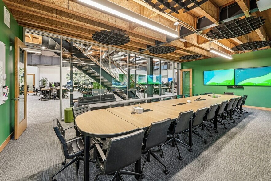 More Photos Of 990 Villa St, Mountain View Loft Creative Space For Lease