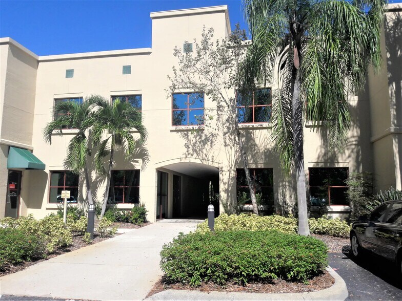More Photos Of 2201 Cantu Ct, Sarasota Office For Lease