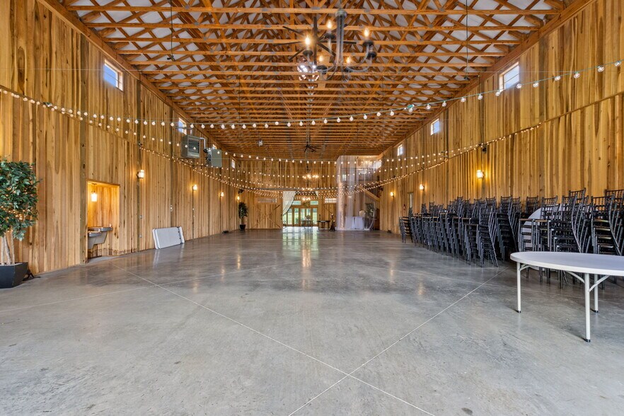 More Photos Of 6863 E Highway 80, Russell Springs Lodge Meeting Hall For Sale