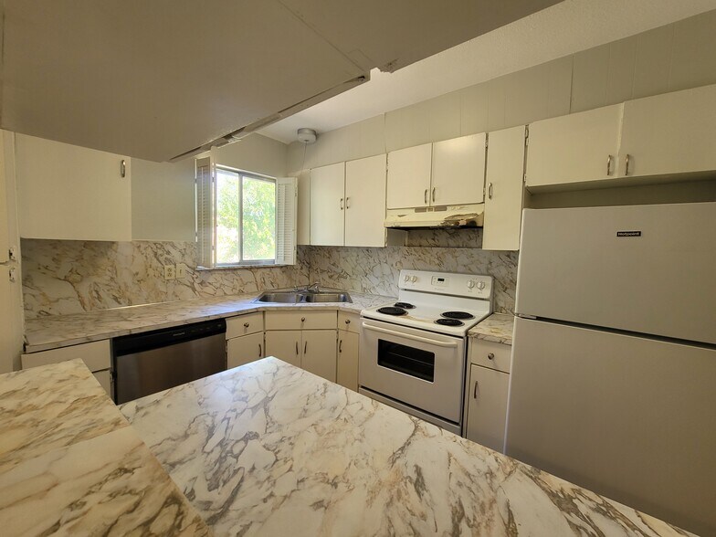 More Photos Of 521 Southtrail Dr, San Antonio Multifamily For Sale