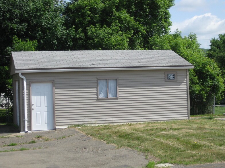 More Photos Of 314-328 Park Ave, Corning Unknown For Lease