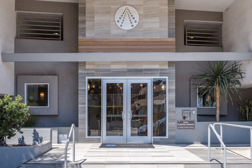 More Photos Of 1443 N Fuller Ave, Los Angeles Apartments For Sale
