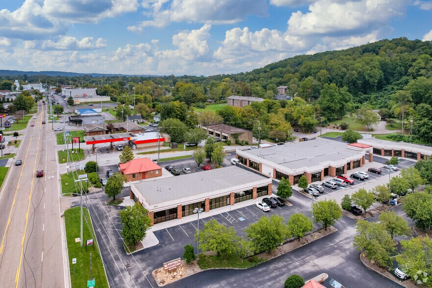 More Photos Of 2910 Tazewell Pike, Knoxville Medical For Lease