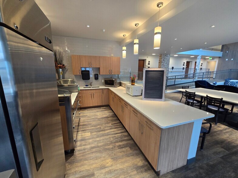 More Photos Of 104 White Ave, Grand Junction Apartments For Lease